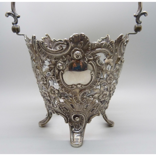 866 - A German silver basket, no liner, 163g