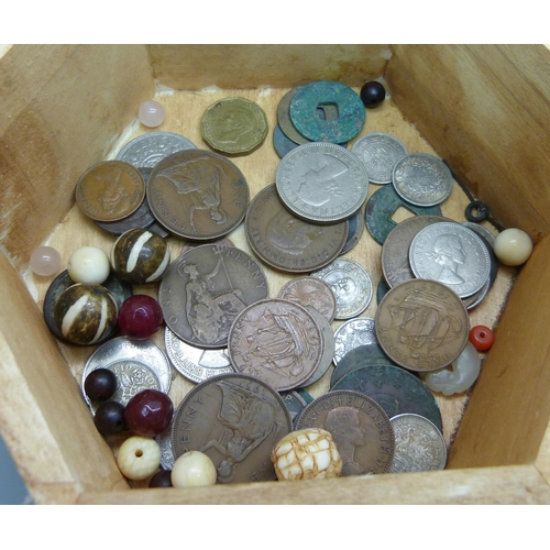 905 - Assorted items, including coins and carved items