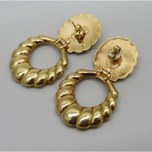 969 - A pair of Italian 9ct yellow gold designer earrings, signed Unoaerre, 8.3g