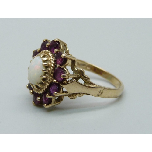 992 - A 9ct yellow gold opal and amethyst cluster ring, N, 3.5g