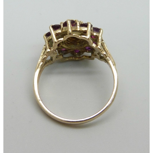 992 - A 9ct yellow gold opal and amethyst cluster ring, N, 3.5g