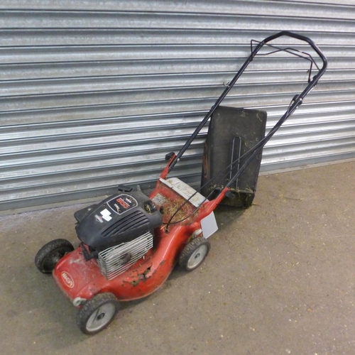 2190 - A Ibea petrol driven lawnmower with a Briggs and Stratton 500 series, 158cc engine and collection bo... 