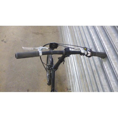 2195 - A Tern Link 87 folding bike