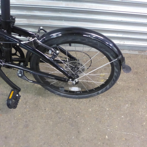 2195 - A Tern Link 87 folding bike