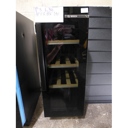 3046 - Bosch Serie 6 Under Counter Wine Cooler (Model no: KUW20VHF0G) (550-30) * This lot is subject to vat