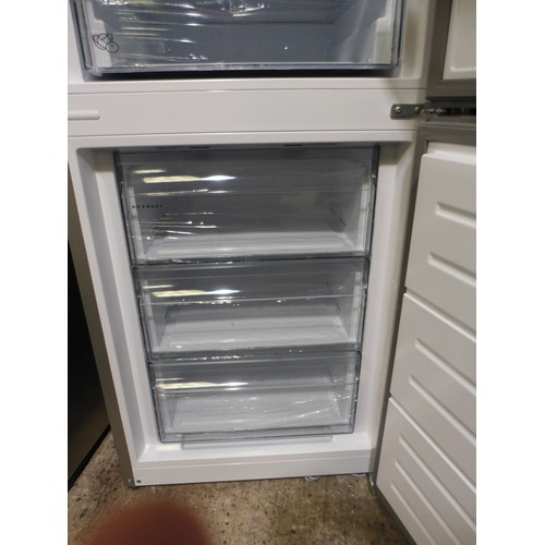 3049 - AEG Freestanding 60/40 Fridge Freezer - Frost Free (H2010xW595xD650) (550-177) * This lot is subject... 