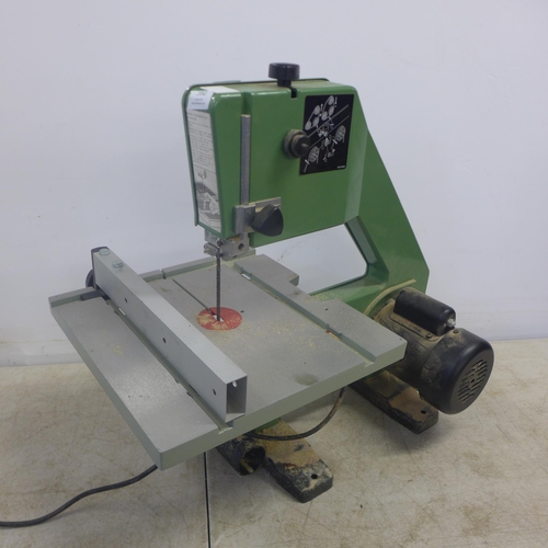 2042 - A Rexon BS-10 single phase 240V band saw