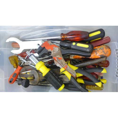 2059 - 6 plastic tubs containing an assortment of tools and other related items including grinding and cutt... 