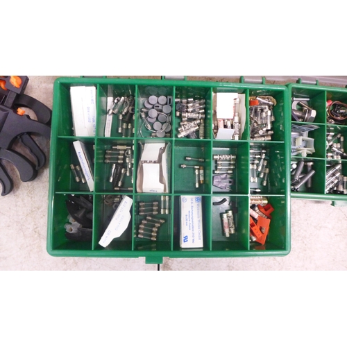 2033 - A large quantity of assorted tools and other items including approximately 50 screwdrivers, 7 saws, ... 