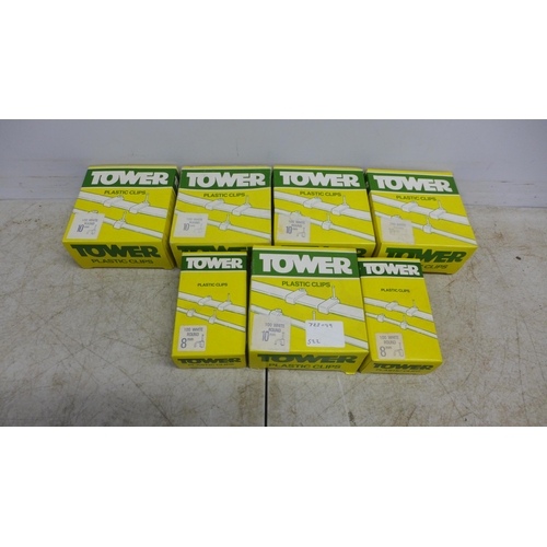 2075 - 5 boxes of 100 Tower 10mm round plastic clips and 2 boxes of 100 Tower 8mm round plastic clips