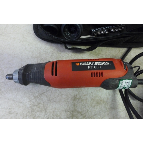 2057 - A quantity of power tools and other items including a Ferrex 20V cordless power drill with battery, ... 