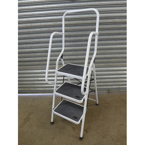 2194 - 2 x 3 rung aluminium step ladders, a set of 3 rung metal safety steps with hand rail and an aluminiu... 