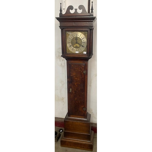 187 - A George III oak 30-hour longcase clock, the brass dial signed Benjamin Rodgers, Chesterfield