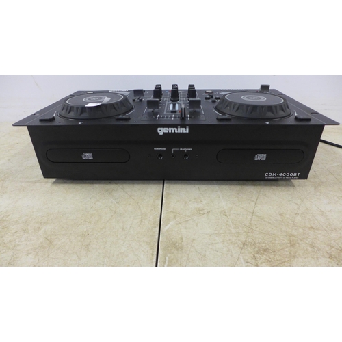 2107 - A Gemini CDM-4000 BT CD/USB/bluetooth DJ media player