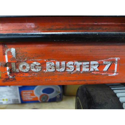 2329 - A Clarke LOGSPL Log Buster 7, 240V log splitter (8217) - sold as scrap - * This lot is subject to VA... 