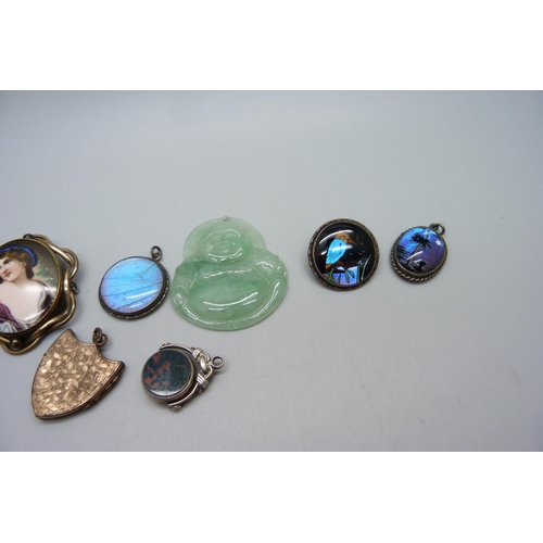 1004 - A collection of vintage jewellery, including a Victorian silver fob, two silver and butterfly wing p... 