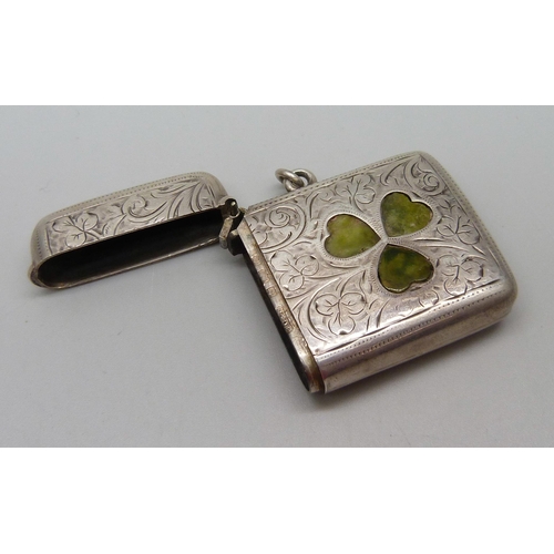 1026 - A silver inlaid green stone shamrock detail vesta case, Birmingham 1904