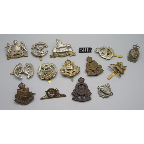 1029 - A collection of military regimental badges