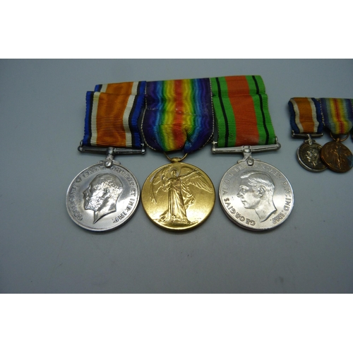 1035 - A pair of WWI medals to 2085 W.O. CL. II R.R. Rich 15-London Regiment, a WWII medal and miniatures