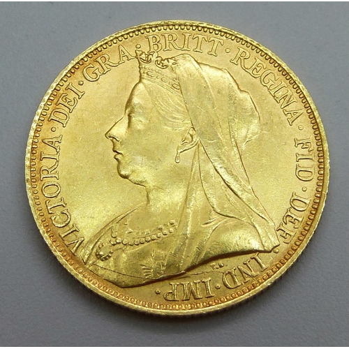 1058 - A Victorian 1894 gold full sovereign