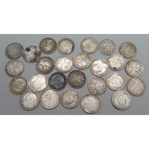 1065 - Twenty-six Victorian silver 3d coins, 35g