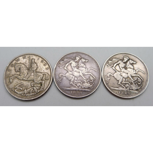 1070 - Three Crowns, two Victorian, 1889 and 1890, and one George V, 1935