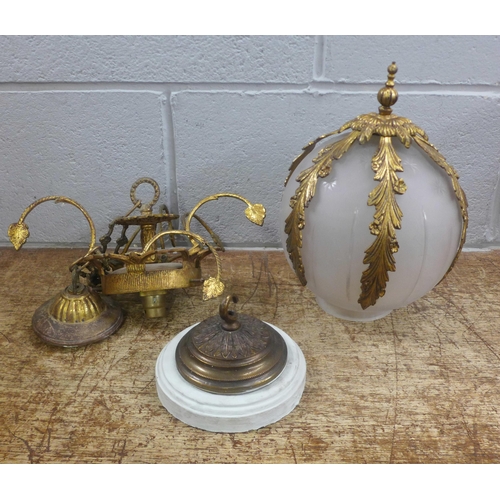 1081 - An Edwardian entrance light fitting **PLEASE NOTE THIS LOT IS NOT ELIGIBLE FOR IN-HOUSE POSTING AND ... 