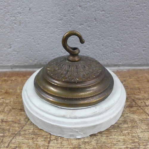 1081 - An Edwardian entrance light fitting **PLEASE NOTE THIS LOT IS NOT ELIGIBLE FOR IN-HOUSE POSTING AND ... 