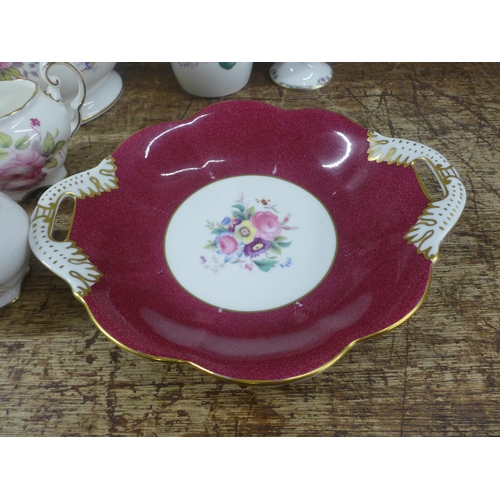 1083 - A collection of Coalport china **PLEASE NOTE THIS LOT IS NOT ELIGIBLE FOR IN-HOUSE POSTING AND PACKI... 