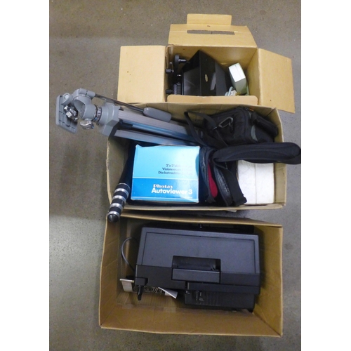 1089 - A box with two digital video cameras, Panasonic NV-DX110 DVC and Canon Legria HFS21 and accessories,... 