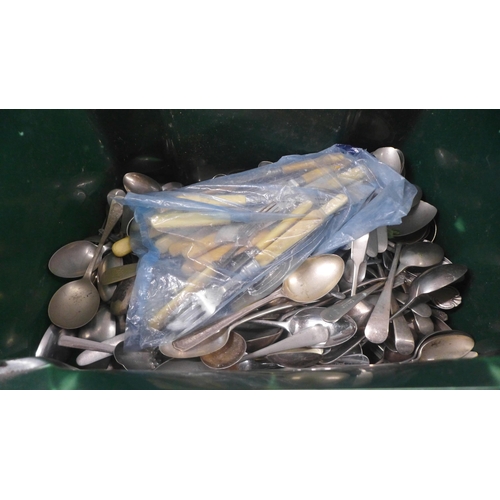 1094 - A box of plated and stainless steel flatware **PLEASE NOTE THIS LOT IS NOT ELIGIBLE FOR IN-HOUSE POS... 