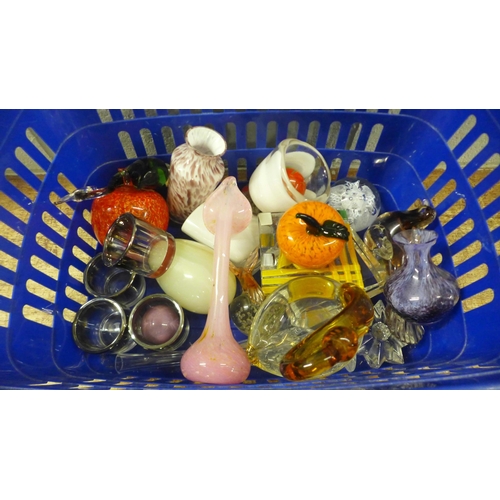 1098 - A collection of glass paperweights and other glassware **PLEASE NOTE THIS LOT IS NOT ELIGIBLE FOR IN... 