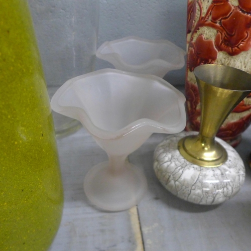 1105 - A Lovatt's Langley stoneware vase and other glass and china vases **PLEASE NOTE THIS LOT IS NOT ELIG... 