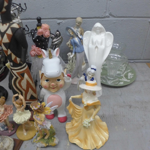 1106 - A collection of glassware, figures including Royal Doulton, Coalport, etc. **PLEASE NOTE THIS LOT IS... 