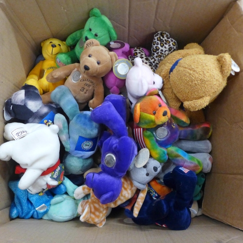 1132 - A collection of Ty Beanie Babies and US State quarter dollar series **PLEASE NOTE THIS LOT IS NOT EL... 