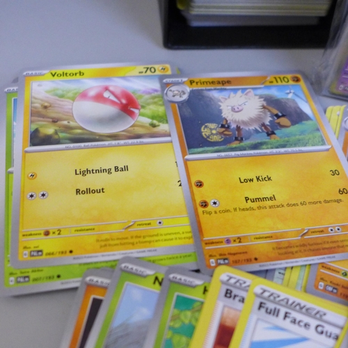 642 - Five hundred Pokemon cards including holographic