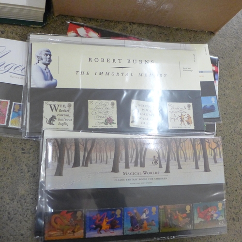 678 - Great Britain 1981-2000 unmounted mint commemoratives in stock box and in 170+ presentation packs. F... 