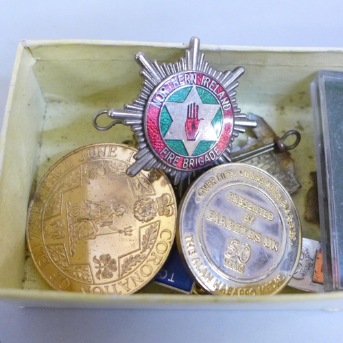 684 - Two US medals, Silver Star with ribbon and lapel pin, Air Medal, both cased, other badges, postcards... 