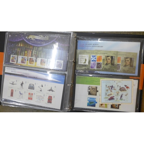 699 - Great Britain 2001-2010 commemorative presentation pack in a box and one album. 140+ packs with all ... 