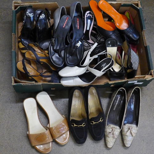 722 - A large collection of lady's shoes including three pairs of Prada, 37.5, 37 and another pair, two pa... 