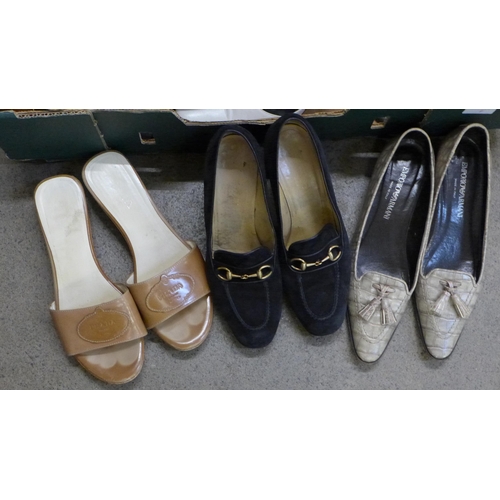 722 - A large collection of lady's shoes including three pairs of Prada, 37.5, 37 and another pair, two pa... 