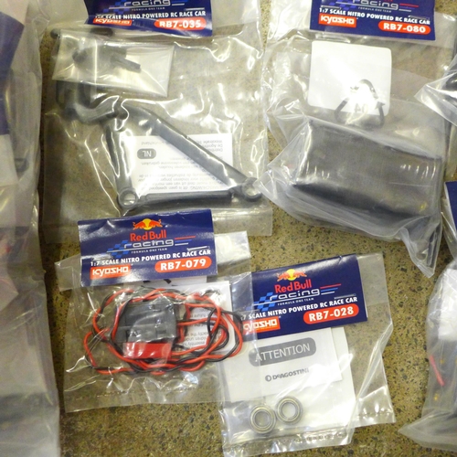 730 - A collection of De Agostini Red Bull RB7 Formula 1 racing parts