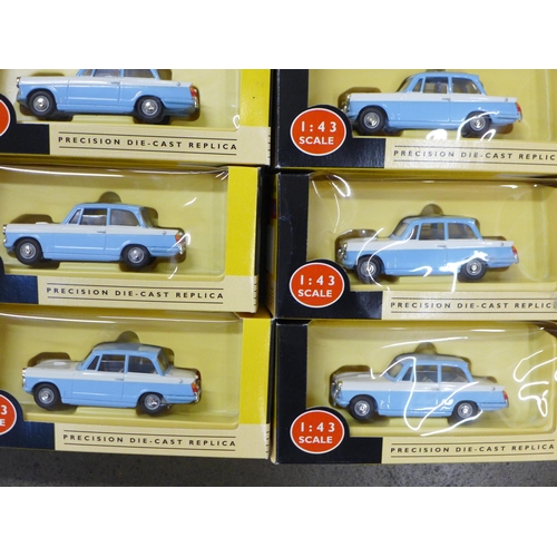 754 - A collection of 18 Vanguards die-cast model vehicles, boxed