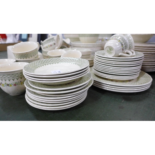 760 - A Masons Madrigal tea and dinner service, eight saucers, seven cereal bowls, eight coffee saucers, f... 