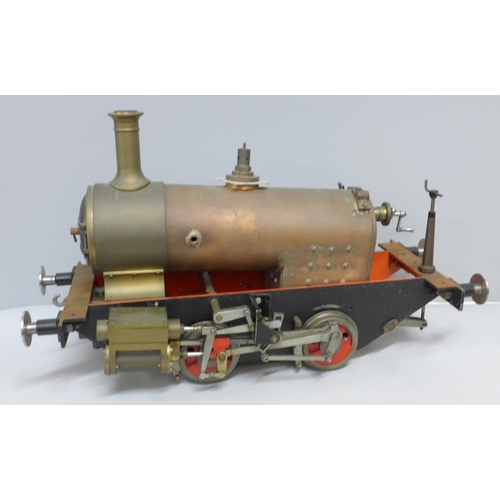 781 - A live steam scratch built model locomotive engine