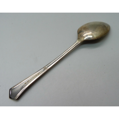 840 - A cased set of six silver spoons, 68g