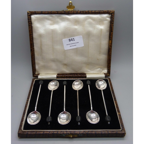 841 - A cased set of six silver coffee bean spoons, 46g