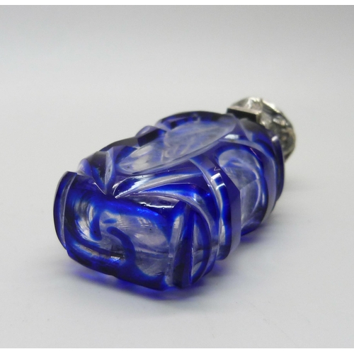 852 - A blue glass scent bottle, with inner stopper, 7cm, the top not marked