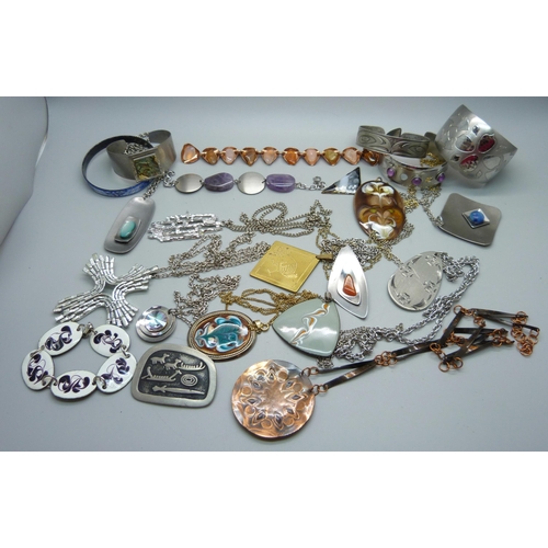 908 - 1970s/1980s stainless steel, enamel and copper jewellery, etc.