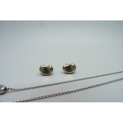 971 - A silver Tiffany & Co. necklace and a pair of earrings, signed Elsa Peretti, necklace 41cm